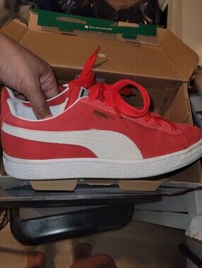 Puma Red Suede Sneakers. Boys size 6 with box. Used but good condition